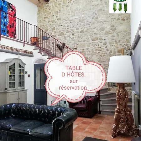 Artemia Maison Vigneronne A Bed & Breakfast