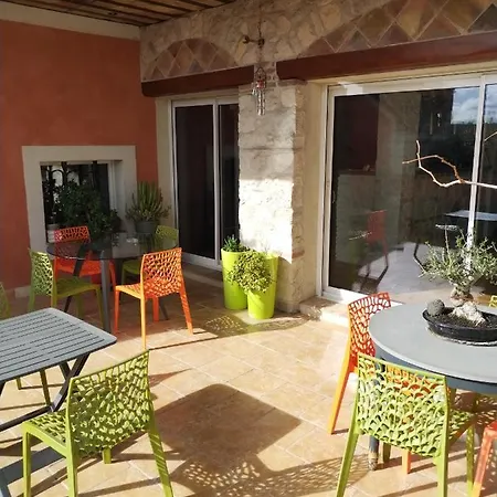 Artemia Maison Vigneronne A Bed & Breakfast Sigean