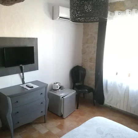 Artemia Maison Vigneronne A 3* Sigean