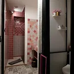Artemia Maison Vigneronne - D Hotes-b&b-piscine Et Panzió
