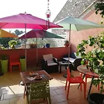 Artemia Maison Vigneronne - D Hotes-b&b-piscine Et Panzió Sigean