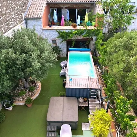 Artemia Maison Vigneronne - D Hotes-b&b-piscine 4*