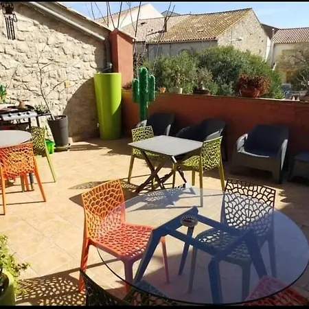 Artemia Maison Vigneronne - D Hotes-b&b-piscine 4*