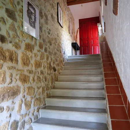 Artemia Maison Vigneronne - D Hotes-b&b-piscine 4* سيجيان