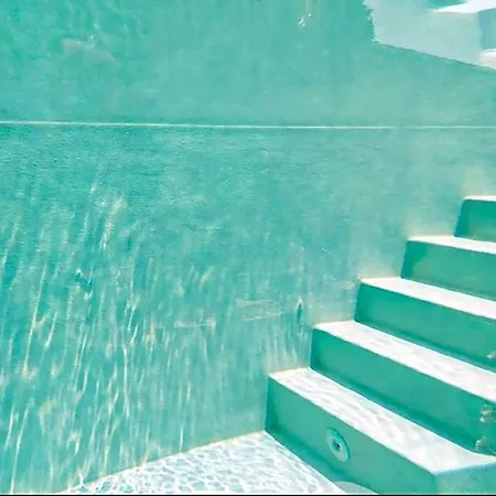 Artemia - D Hotes Labellisee Massages-piscine-climatisation Sigean
