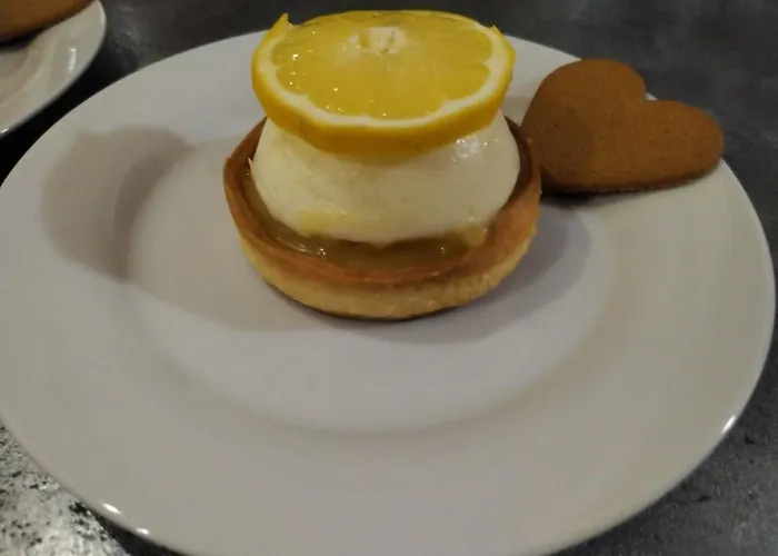 Artemia Maison Vigneronne - D Hôtes-b&b-piscine Et Couette-café Sigean