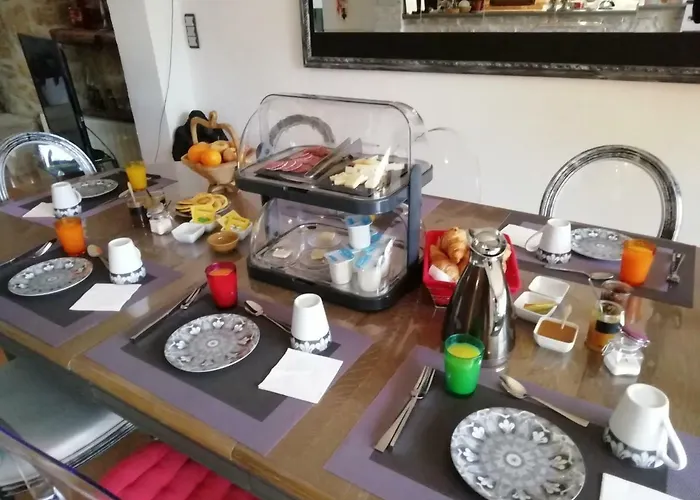 Artemia Maison Vigneronne - D Hotes-b&b-piscine Et Sigean